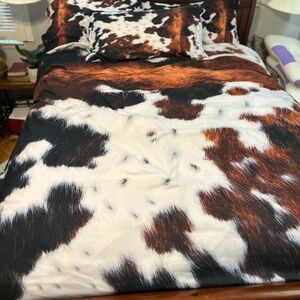 Rustic Cowhide Print Comforter and Pillow Sham Set